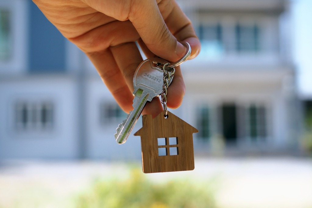 Landlord,unlocks,the,house,key,for,new,home
