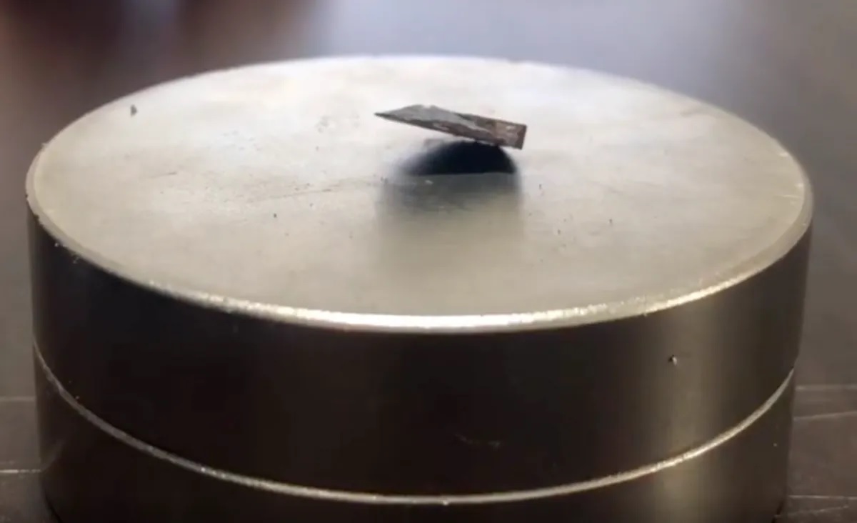 room-temperature-superconductor-2